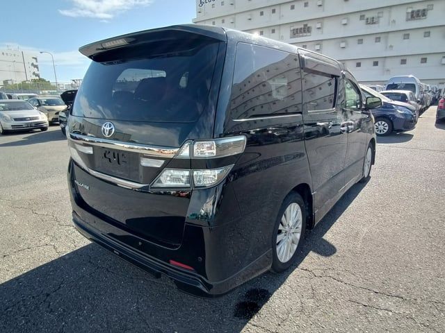 Toyota Vellfire — Midnight Black